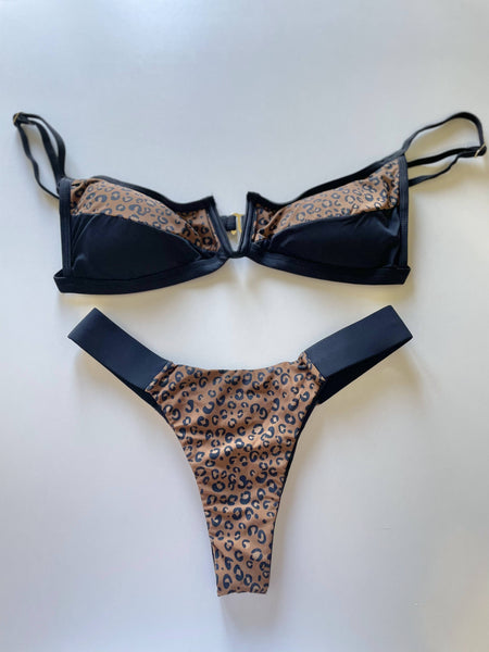 Top Uno V with Full Bottoms (Onça)