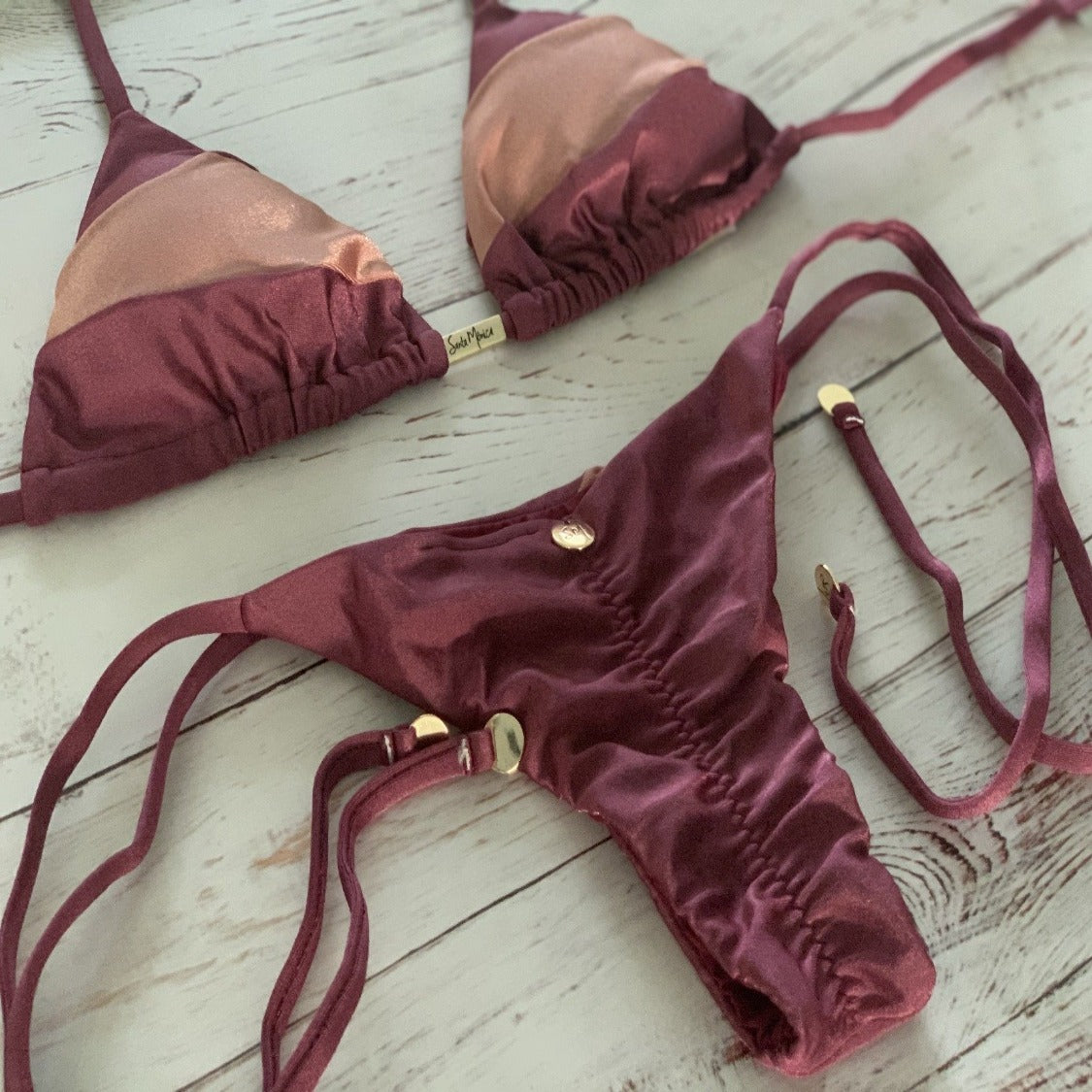 Top with Side-Tie Bottoms (Vinho/Rose shine)